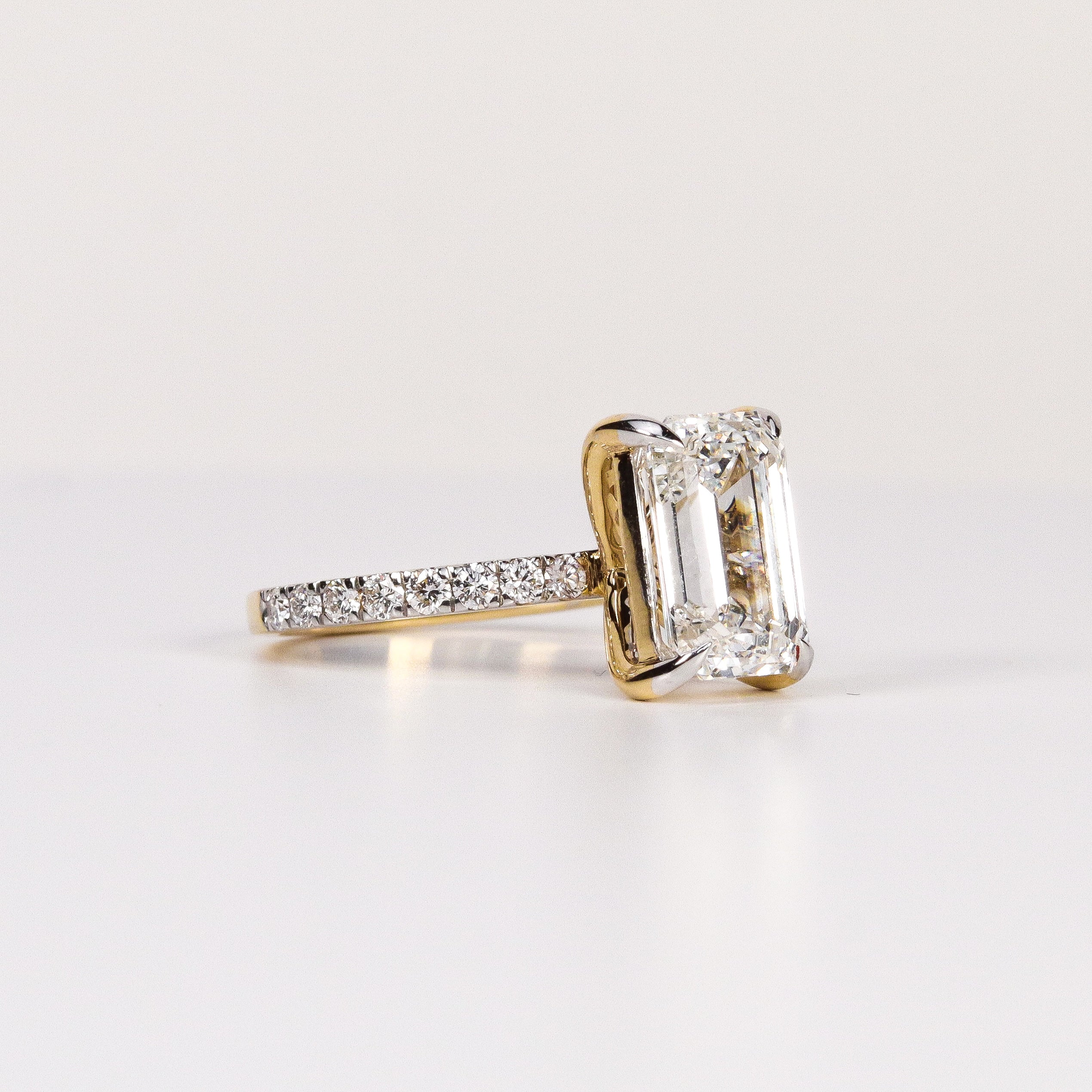 LAB-GROWN DIAMOND EMERALD-CUT CATHEDRAL PAVÉ BAND ENGAGEMENT RING image 1