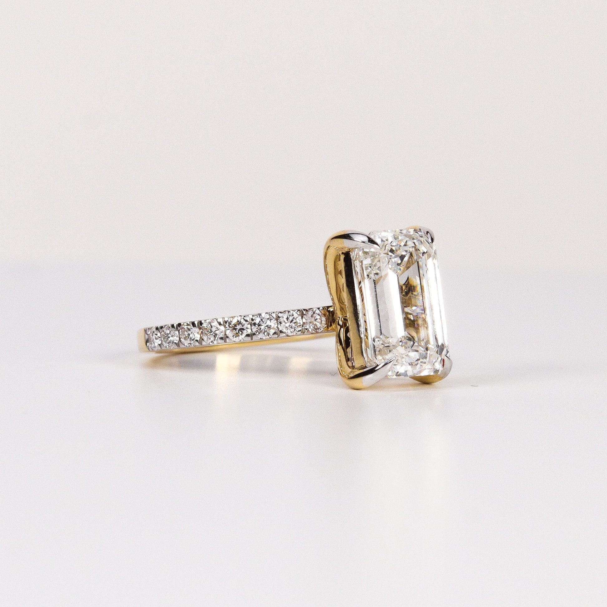 LAB-GROWN DIAMOND EMERALD-CUT CATHEDRAL PAVÉ BAND ENGAGEMENT RING image 1