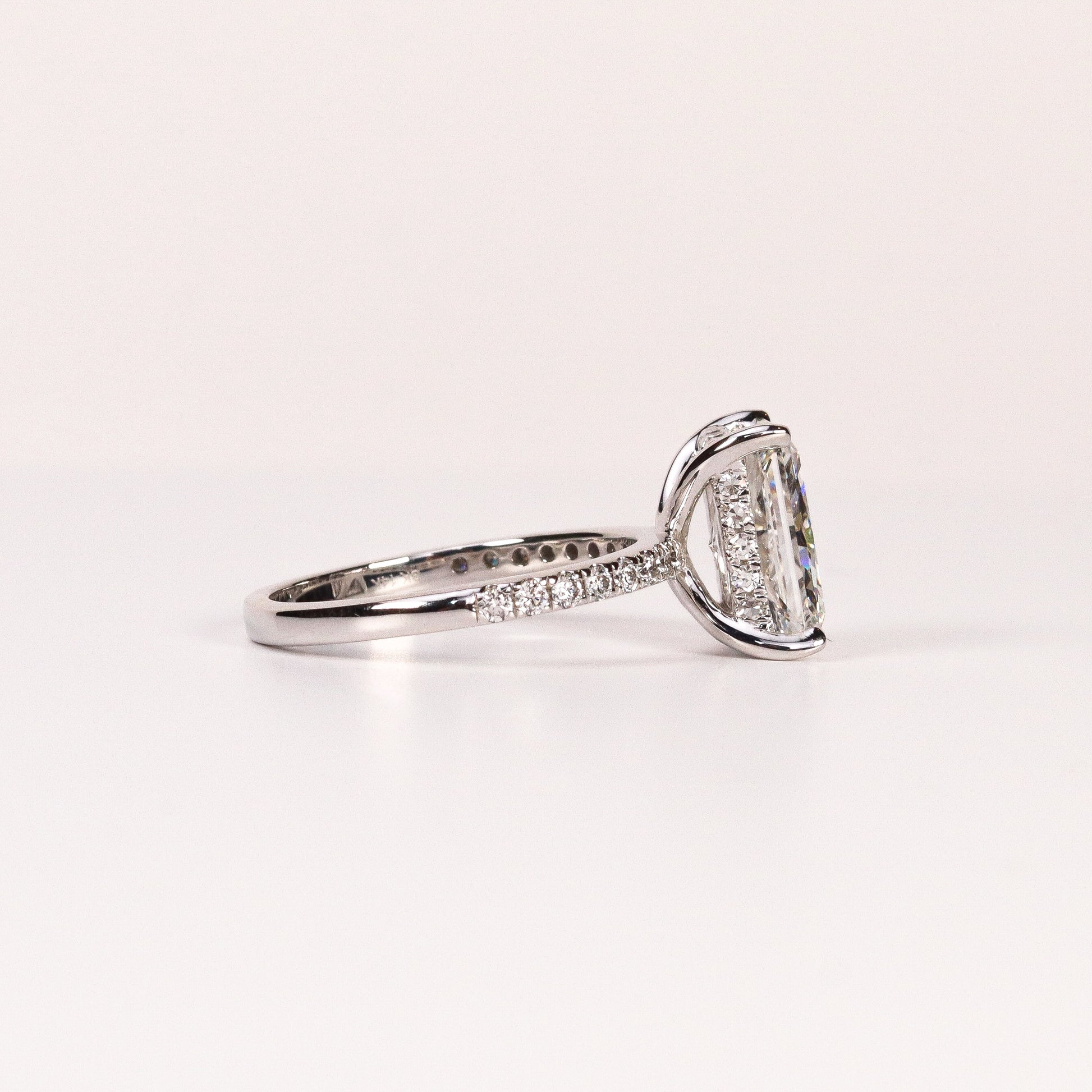 LAB-GROWN DIAMOND RECTANGULAR RADIANT-CUT PAVÉ BAND ENGAGEMENT RING image 2