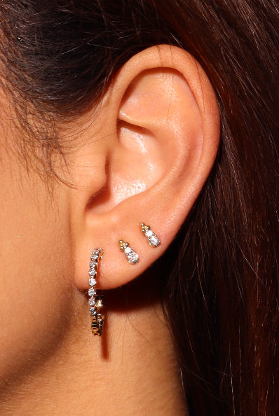 OVAL INSIDE-OUT DIAMOND HOOP EARRINGS image 5