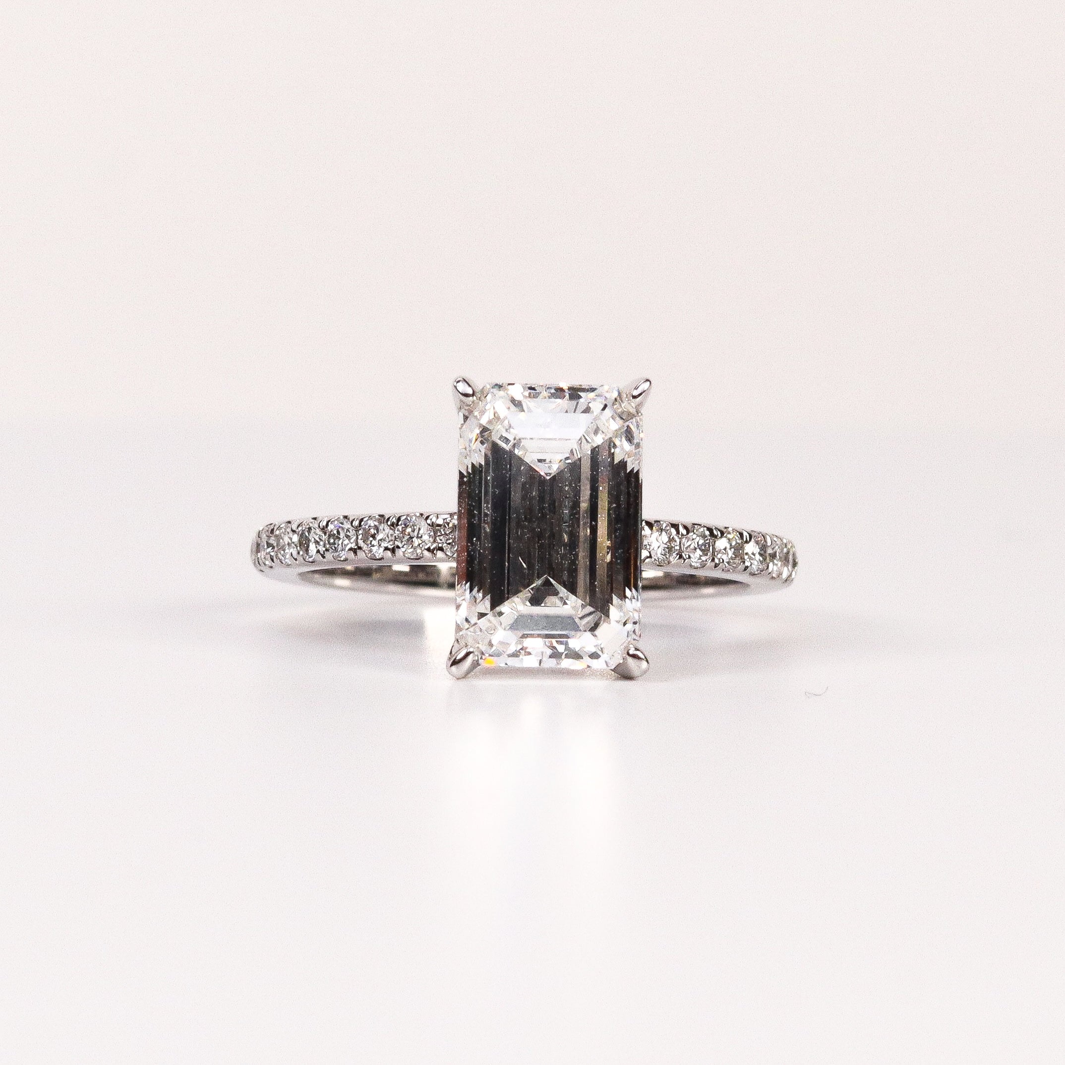 LAB-GROWN DIAMOND EMERALD-CUT ENGAGEMENT RING image 0