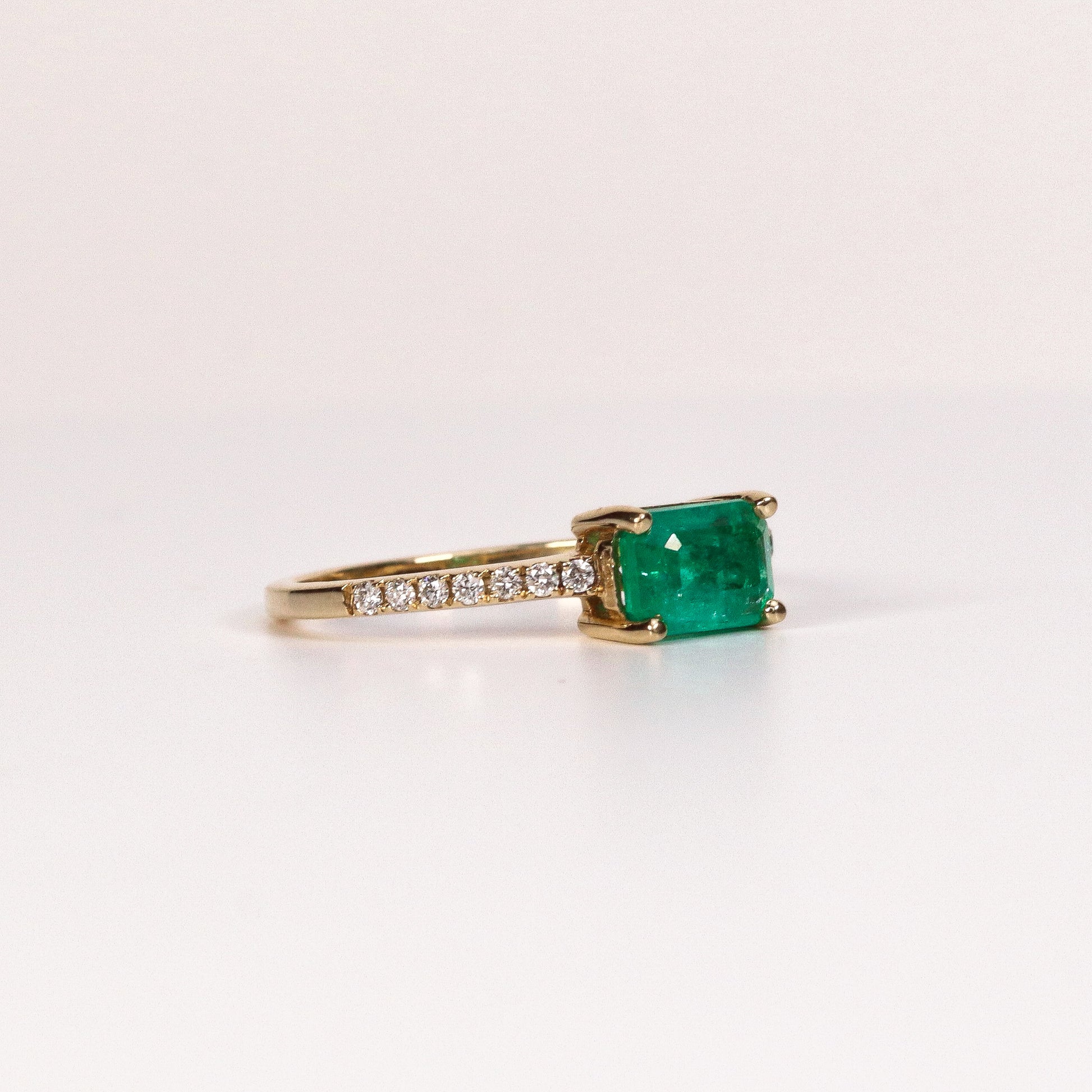 EMERALD & DIAMOND RADIANT-CUT RING image 1