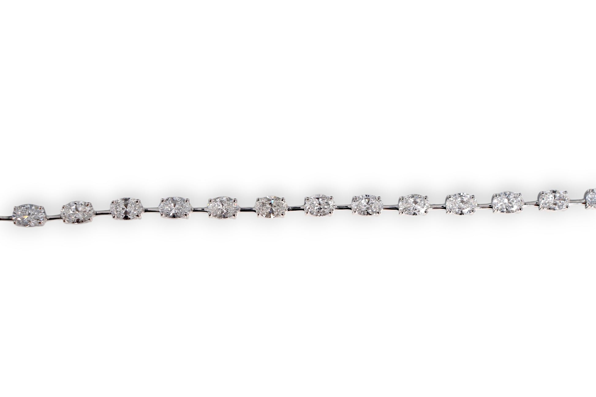 LUXURY LAB-GROWN OVAL DIAMOND TENNIS BRACELET image 3