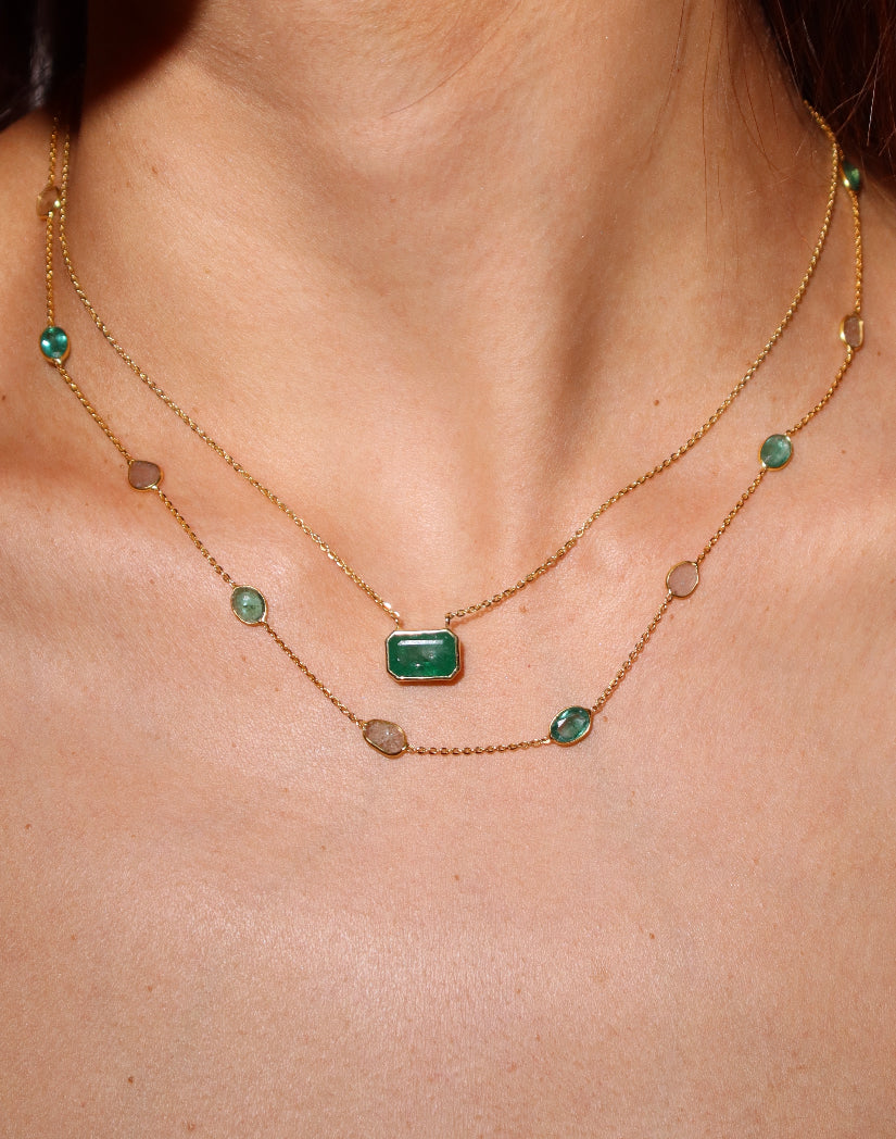 NATURAL EMERALD & ROSE-CUT DIAMOND STATION NECKLACE image 2