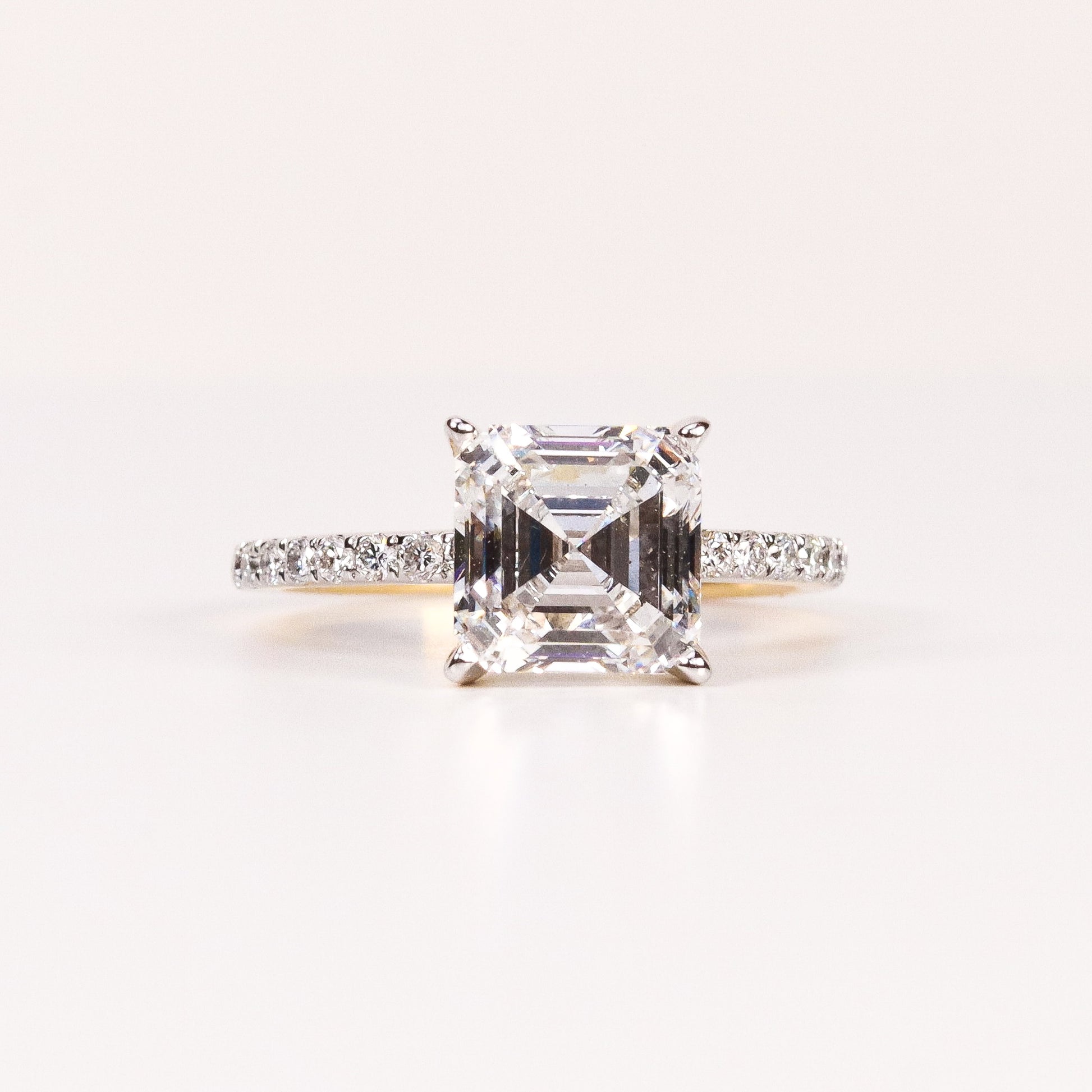 LAB-GROWN DIAMOND EMERALD-CUT ENGAGEMENT RING image 0