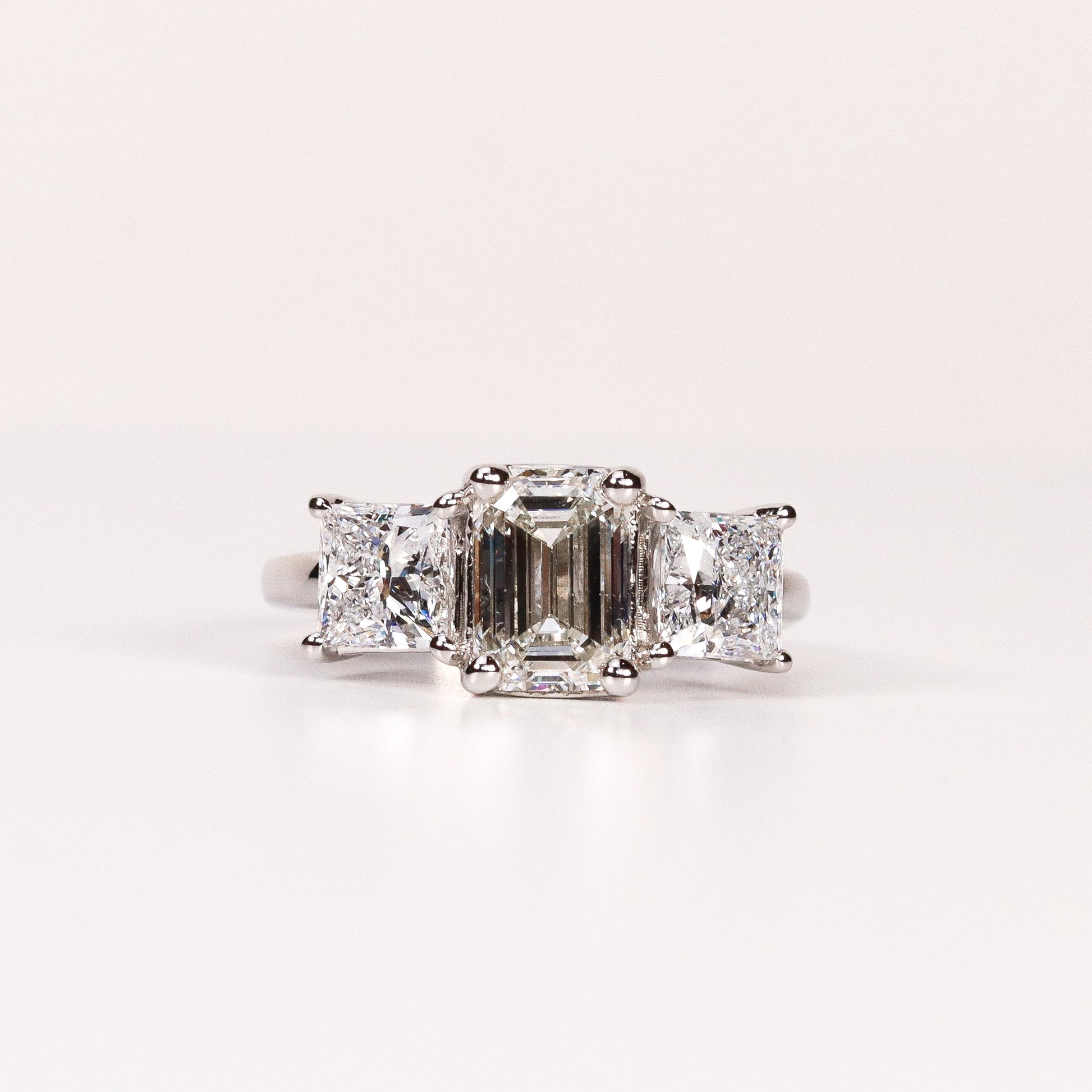 LAB-GROWN DIAMOND EMERALD-CUT THREE-STONE ENGAGEMENT RING image 0