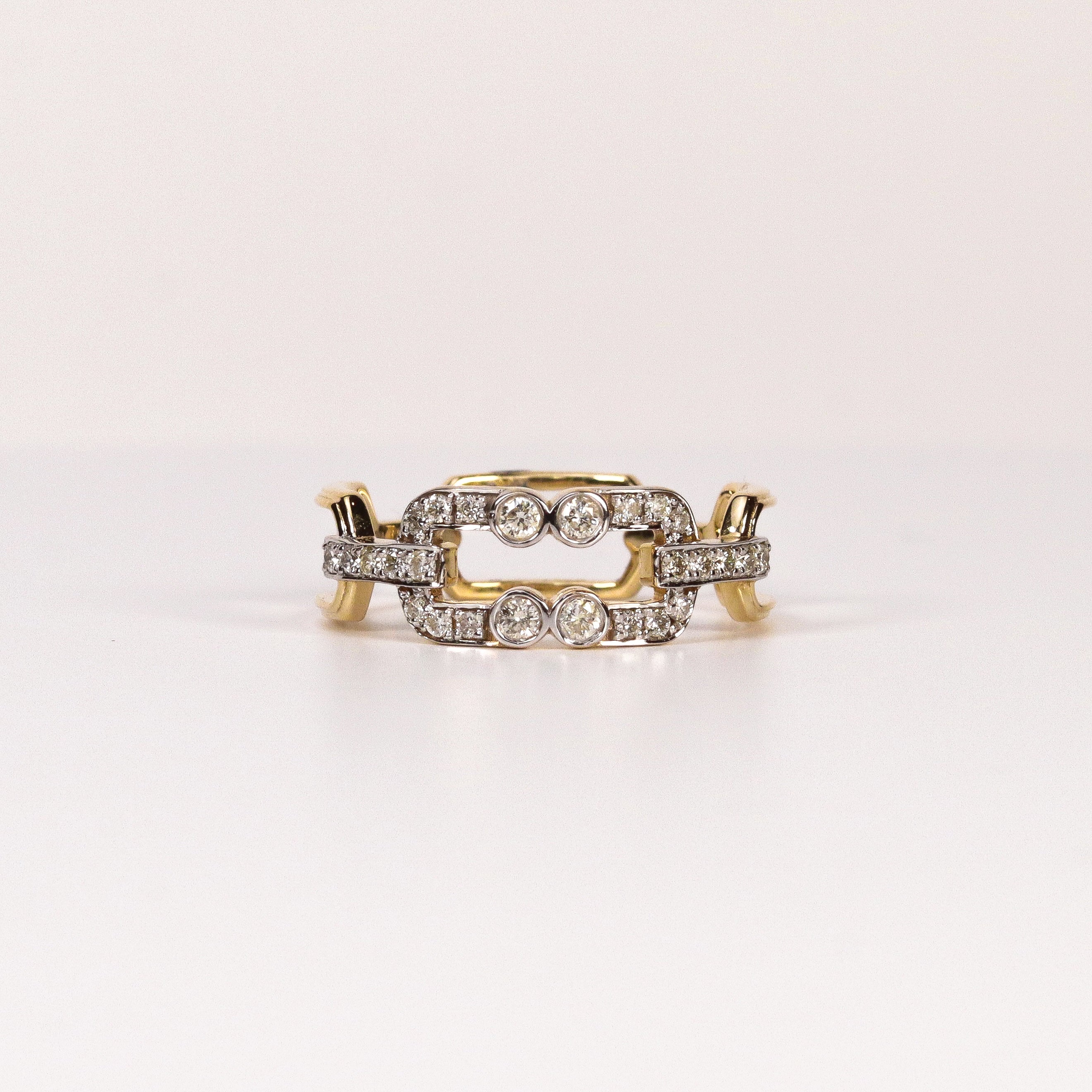DIAMOND PAVÉ LINK RING image 0