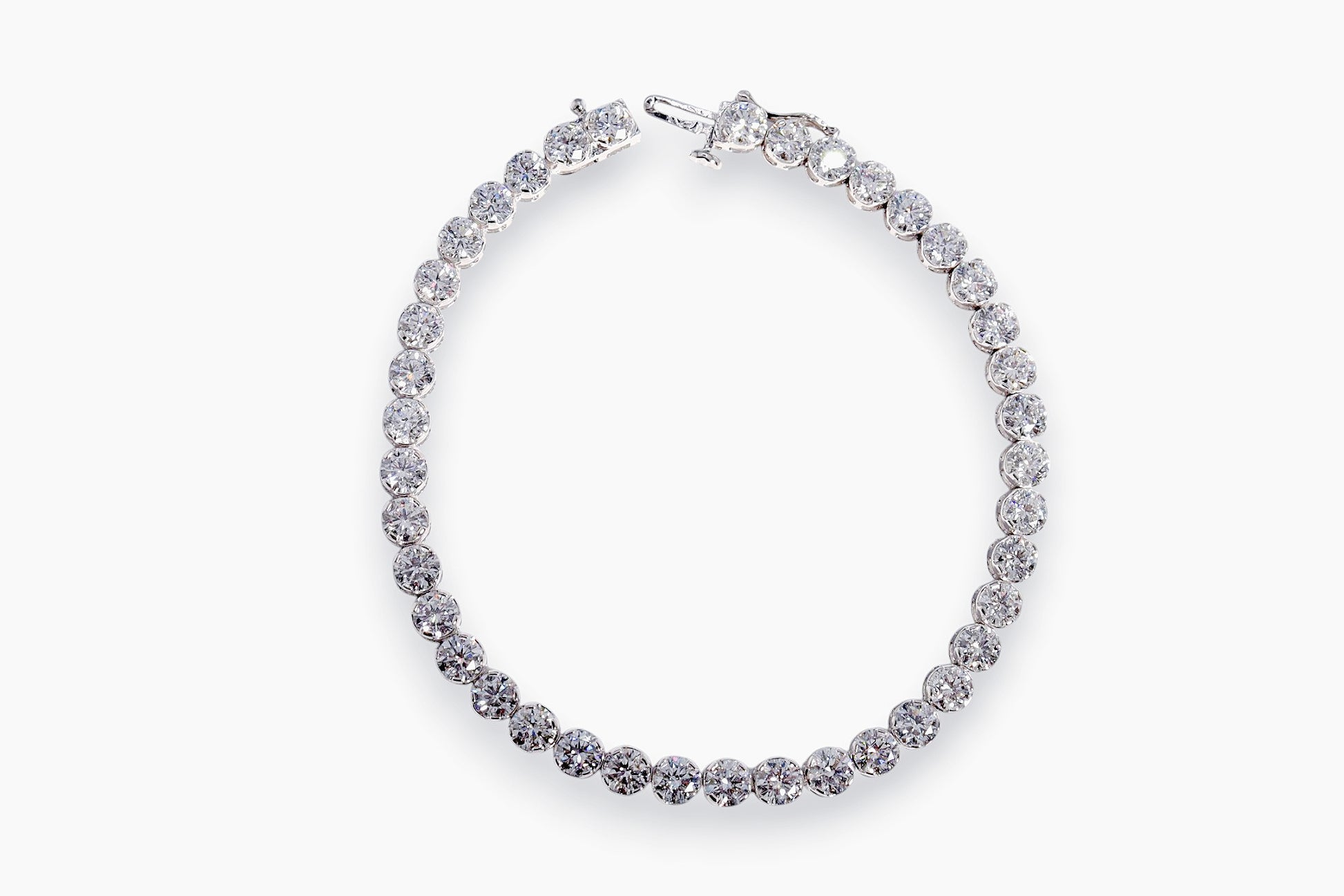 LUXURY LAB-GROWN ROUND BRILLIANT DIAMOND TENNIS BRACELET image 2