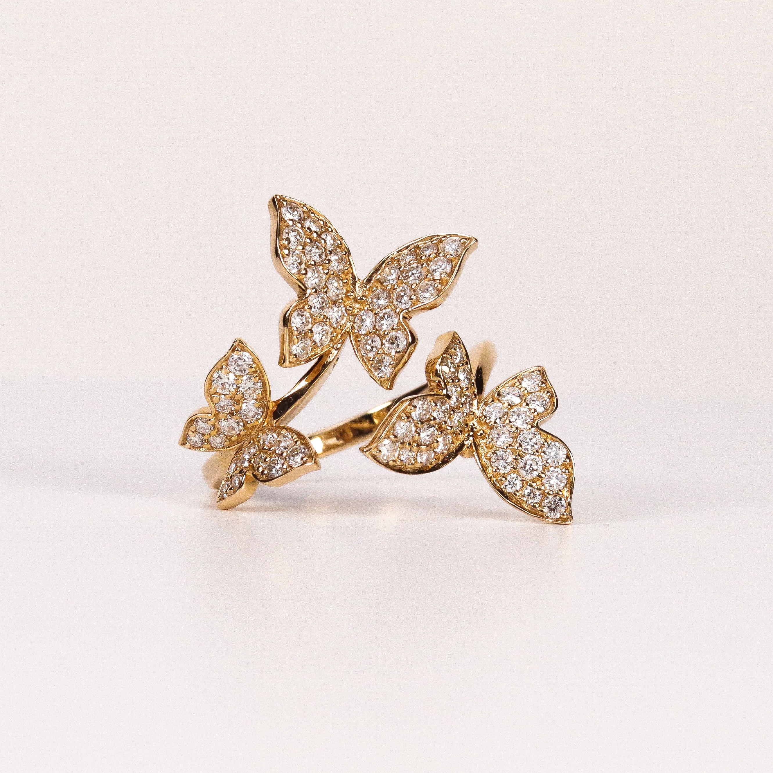 BUTTERFLY PAVÉ RING image 0
