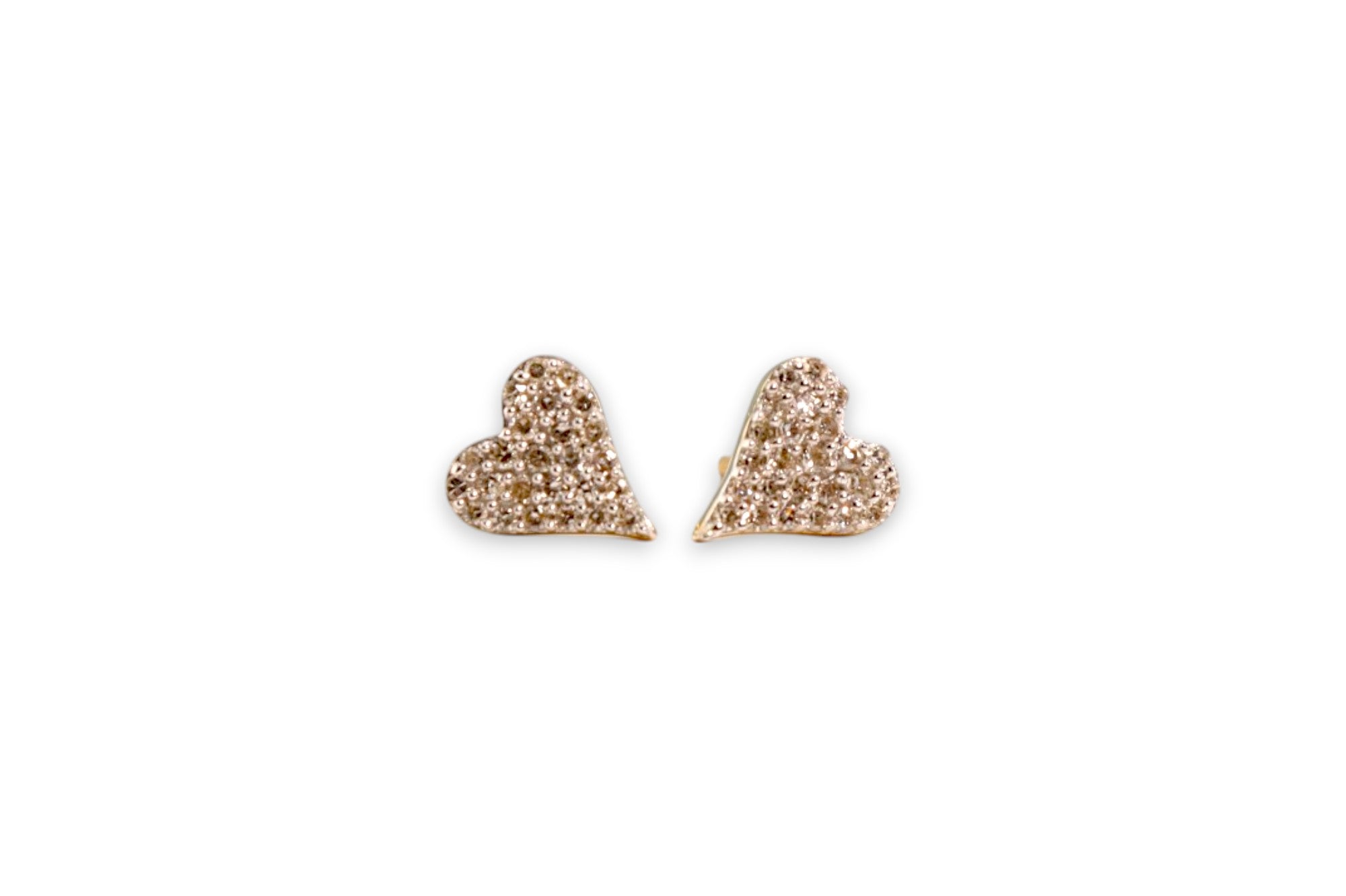DIAMOND HEART PAVÉ STUD EARRINGS image 0