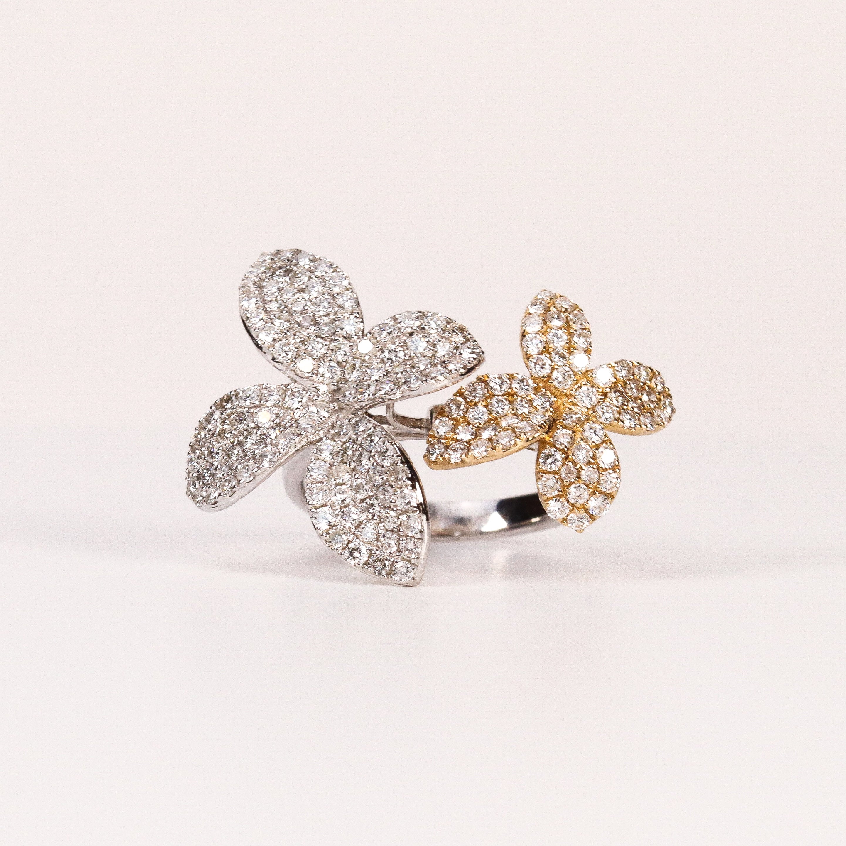 TWO-TONE PAVÉ FLOWER RING image 0