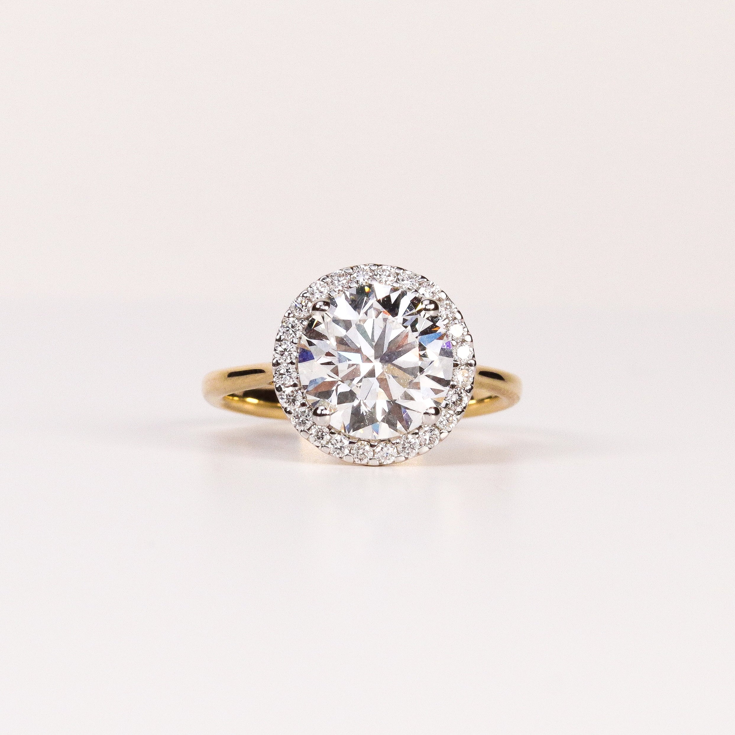 LAB-GROWN DIAMOND ROUND BRILLIANT-CUT HALO ENGAGEMENT RING image 0