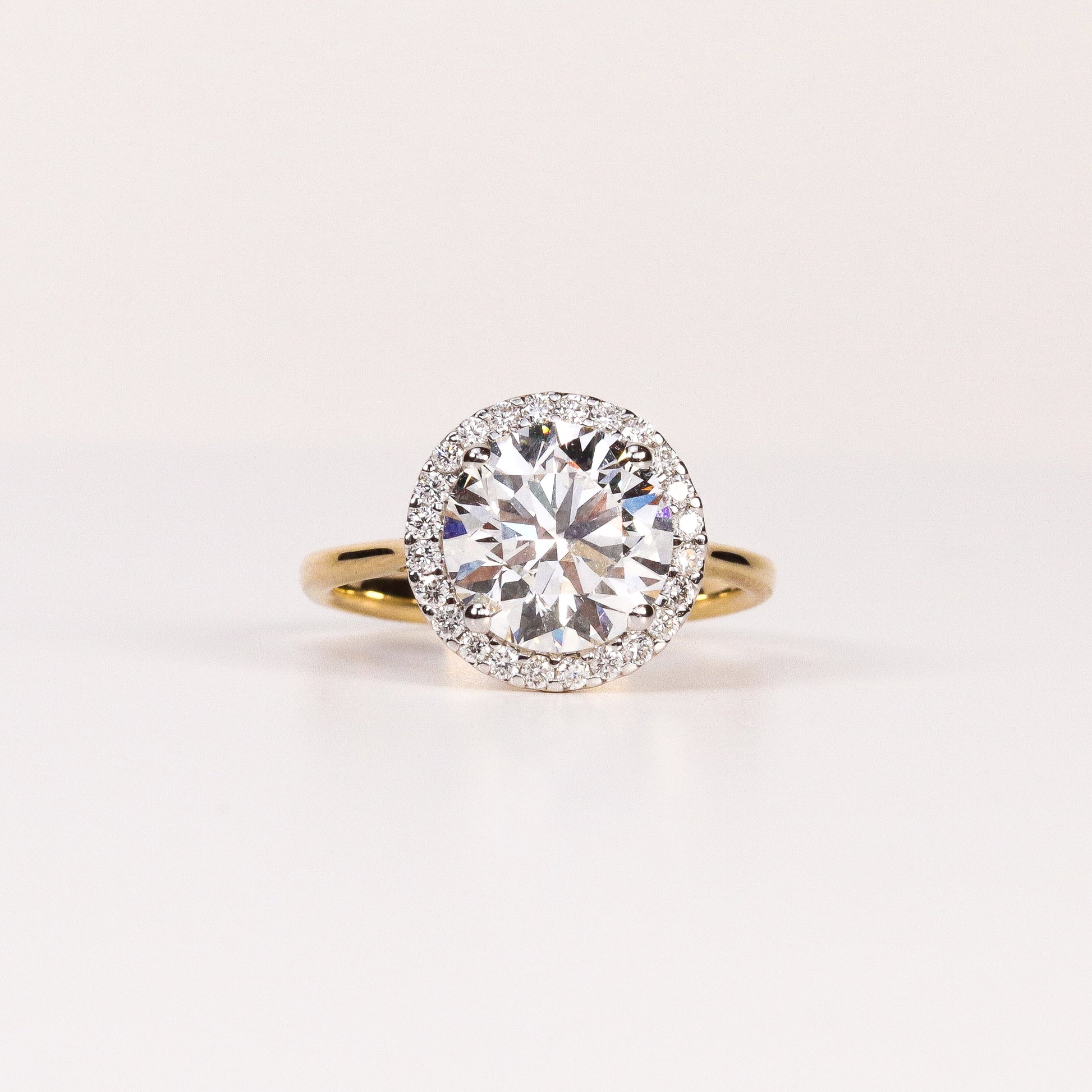 LAB-GROWN DIAMOND ROUND BRILLIANT-CUT HALO ENGAGEMENT RING image 0