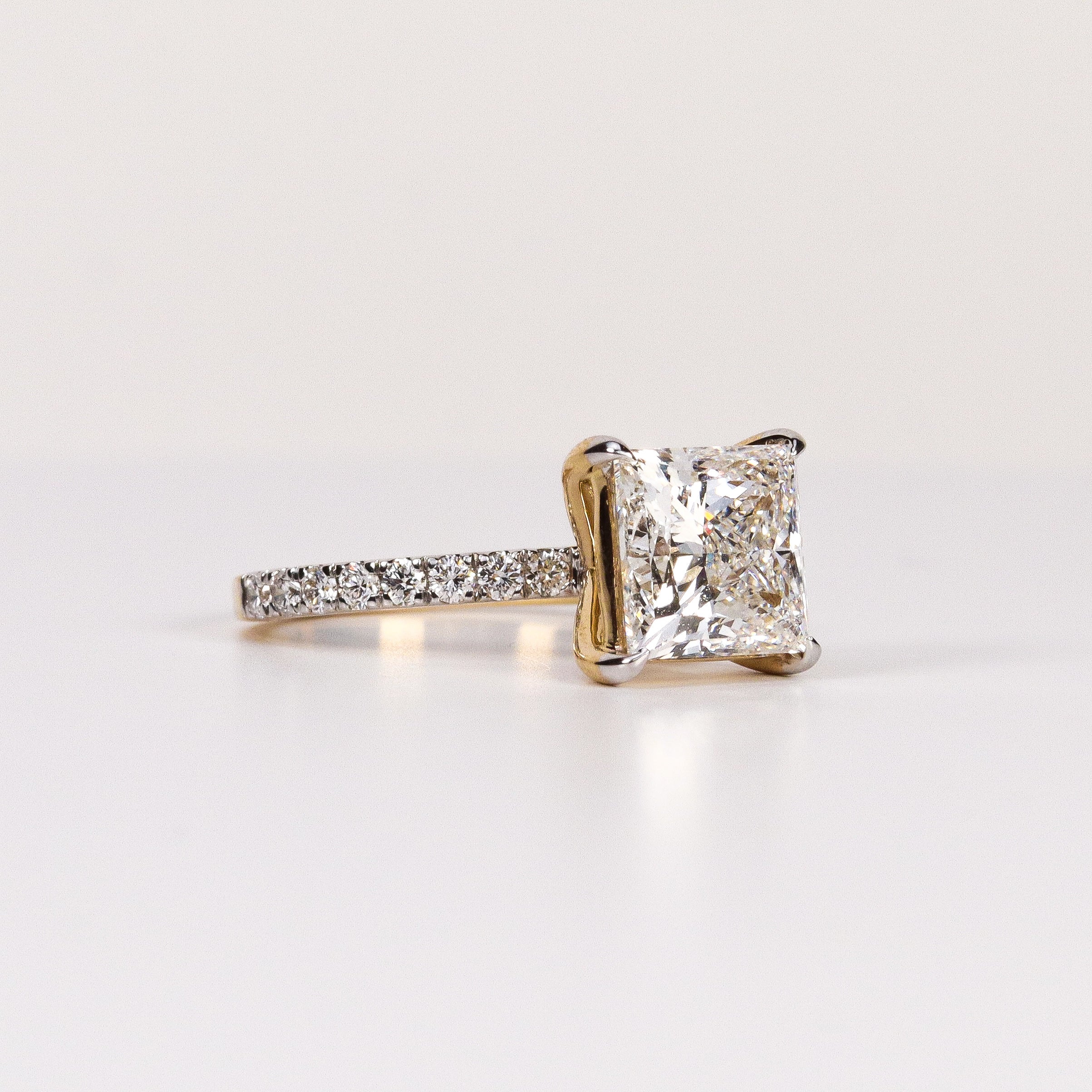 LAB-GROWN DIAMOND PRINCESS-CUT CATHEDRAL PAVÉ BAND ENGAGEMENT RING image 1