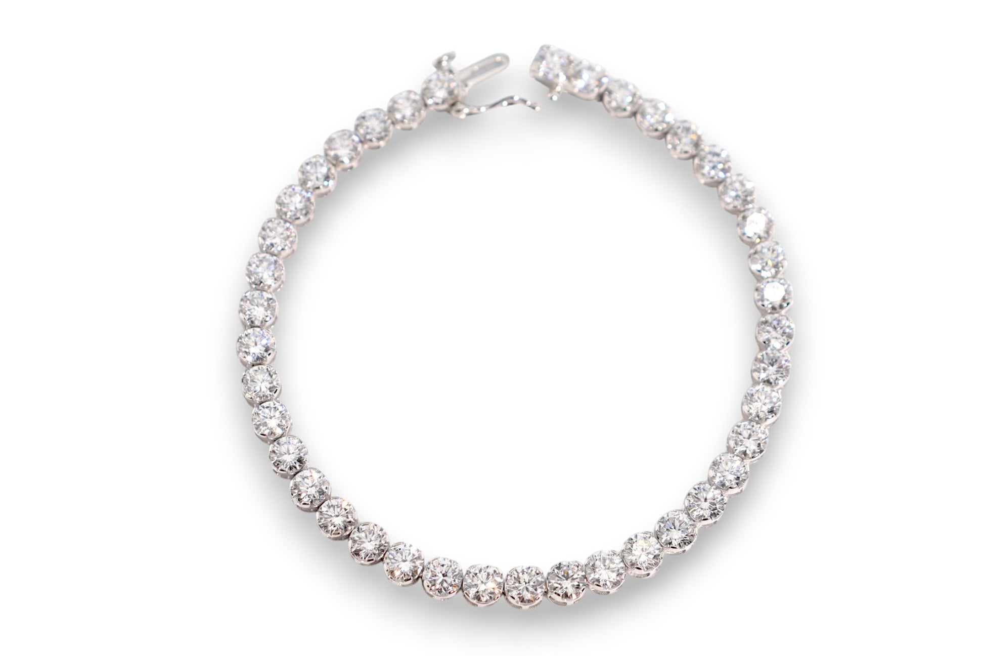 LUXURY LAB-GROWN ROUND BRILLIANT DIAMOND TENNIS BRACELET image 0