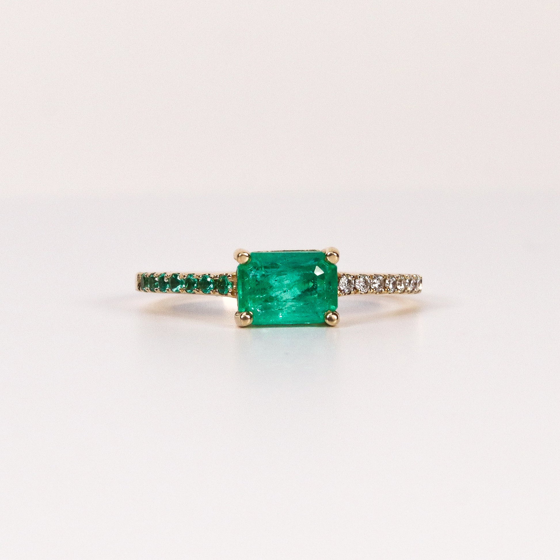 EMERALD & DIAMOND RADIANT-CUT RING image 0