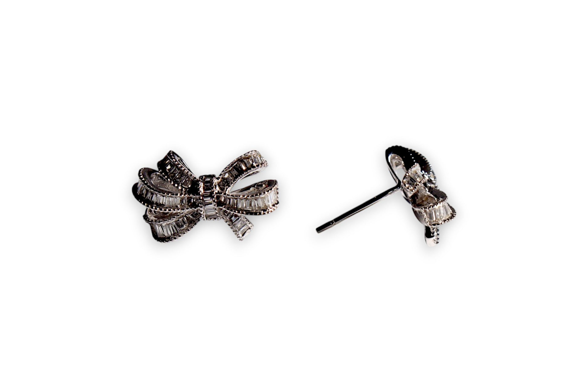 BAGUETTE DIAMOND BOW STUD EARRINGS image 3